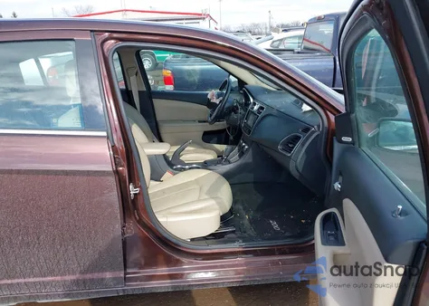 2013 Chrysler 200 Limited z USA, uszkodzony, nr VIN 1C3CCBCG7DN516507